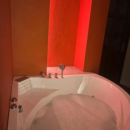 Caosta - Idromassaggio Tra Relax E Natura Ad *